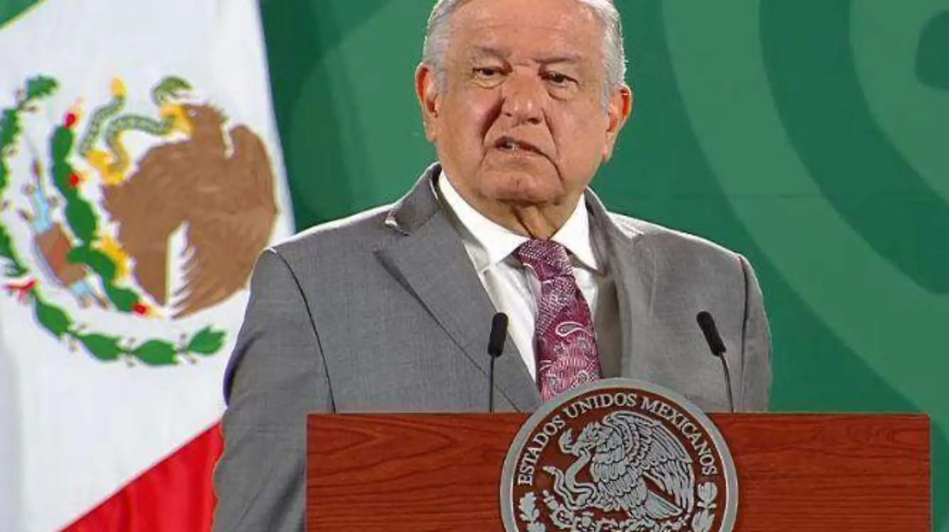 amlo seño fruncido